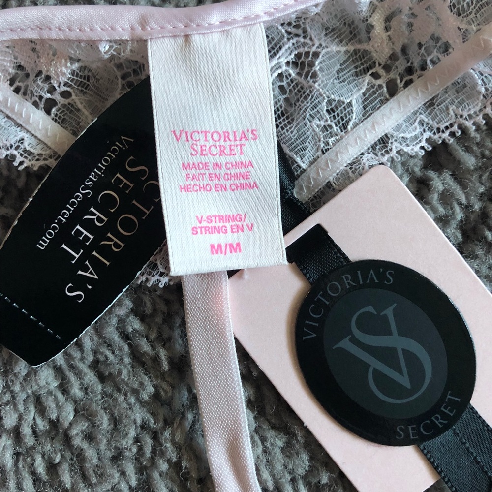 Victoria’s Secret V-String, Size M, New - Picture 8 of 8